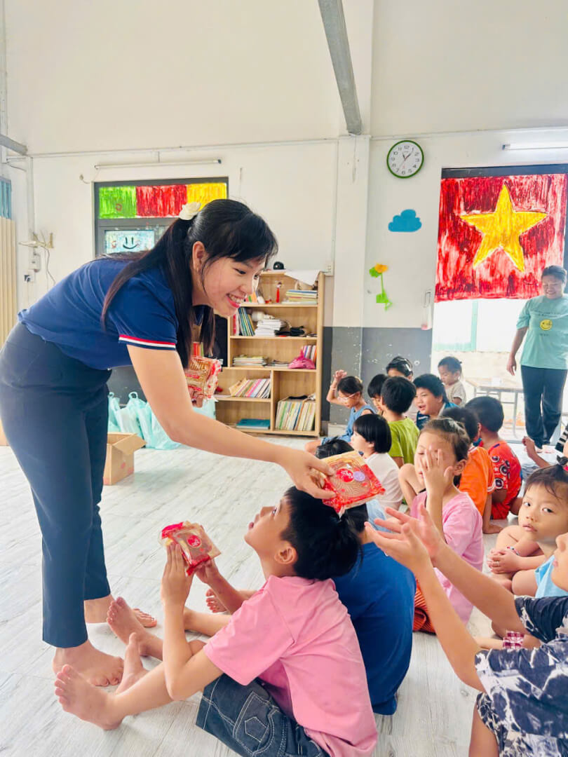 TRUNG THU TRAO YÊU THƯƠNG 2025